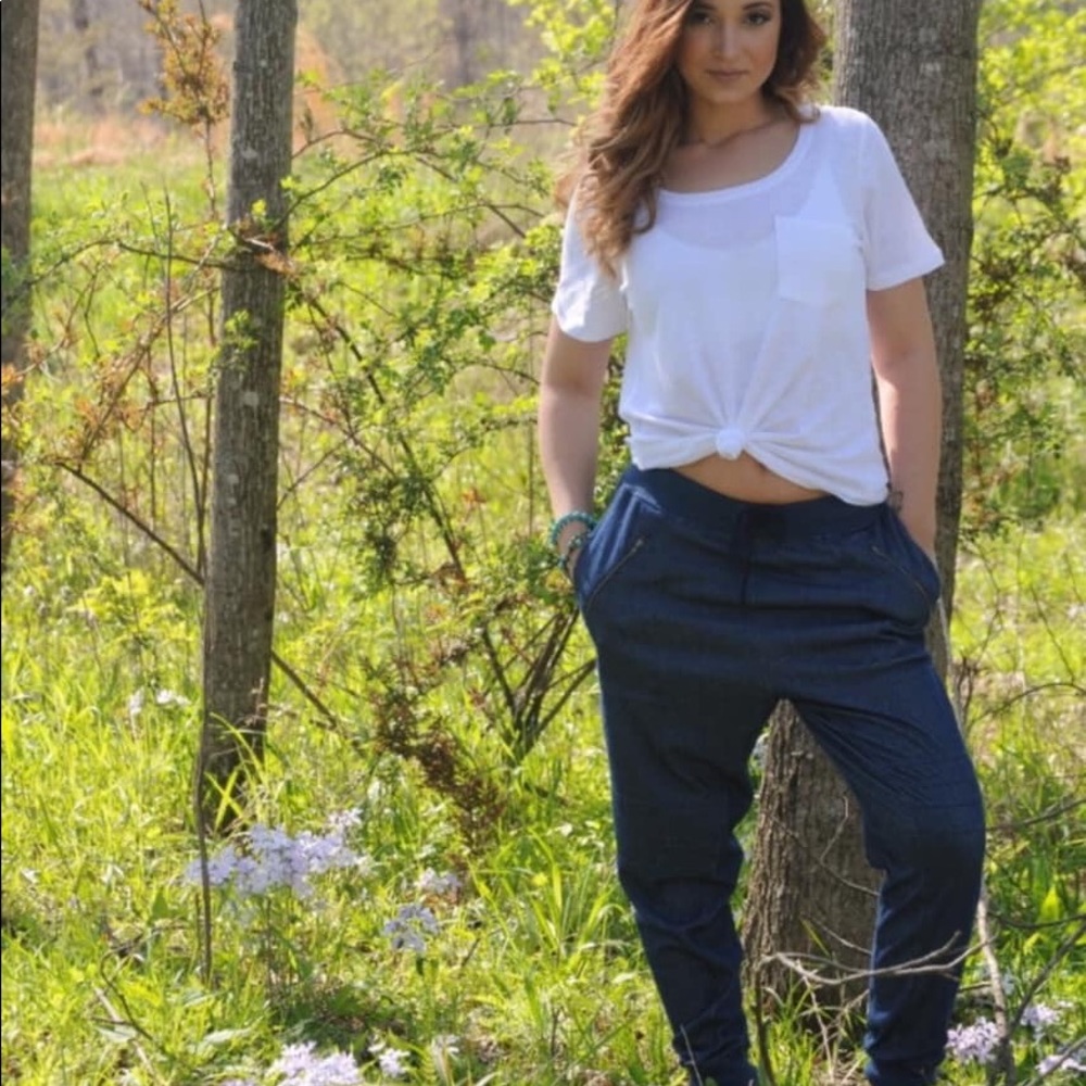 Denim joggers with pockets